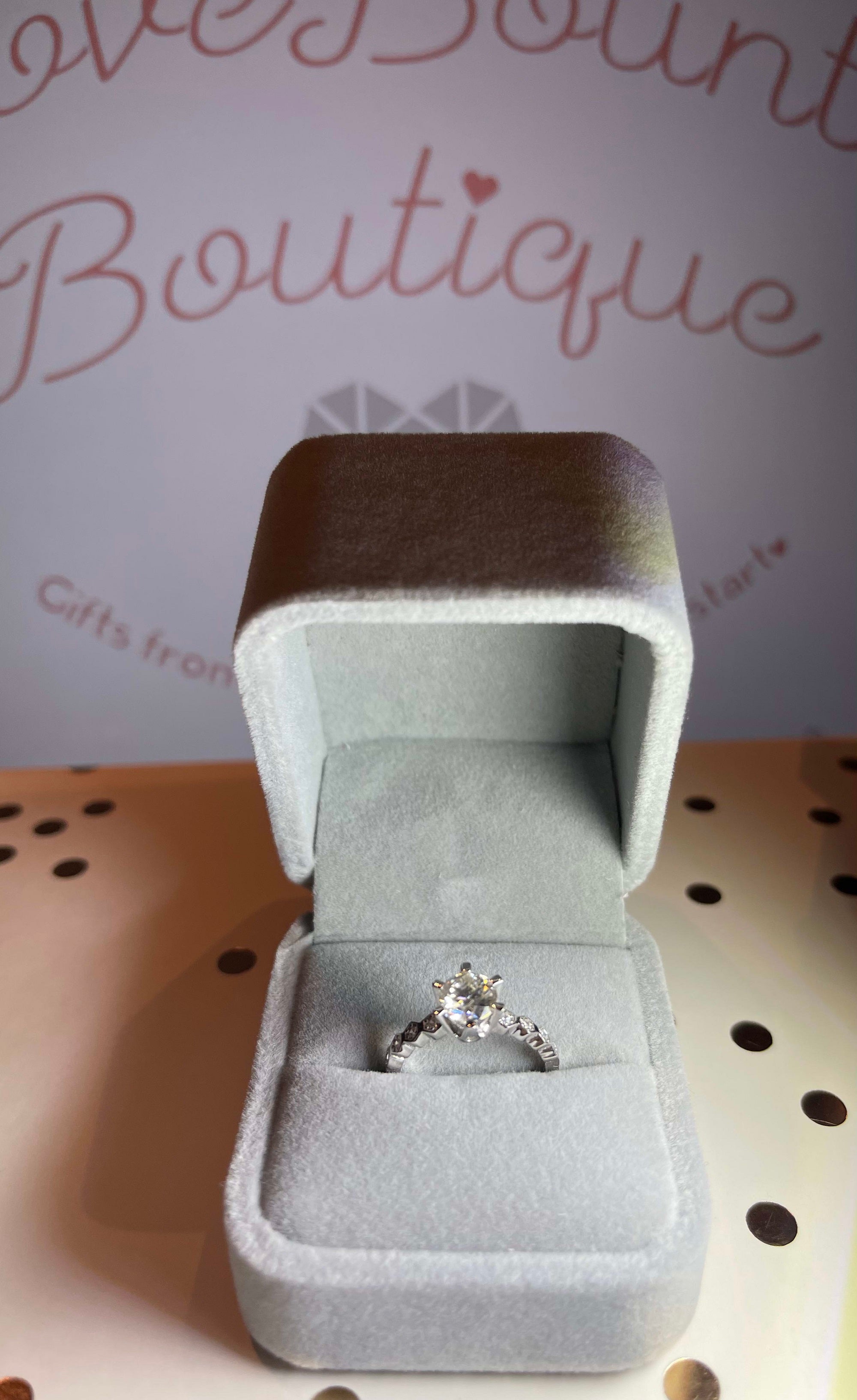 1 Carat Moissanite Solitaire Engagement Ring